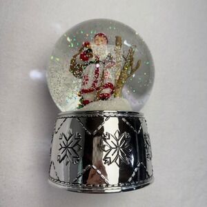 Reed & Barton Nordic Santa Snowglobe Musical Silver Tone Snowflake